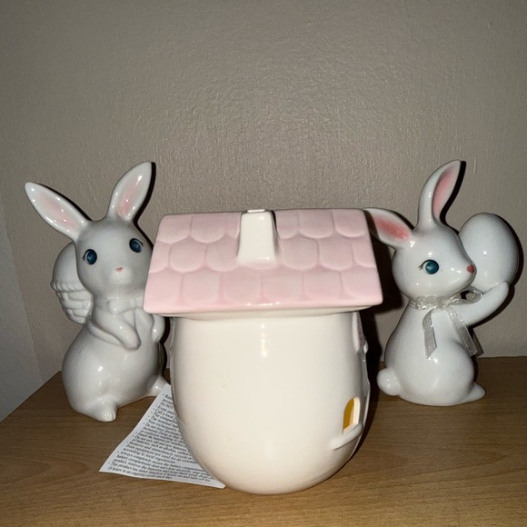 Target Bullseye Playground Lit Mushroom House with 2 Bunnies - Picture 8 of 13